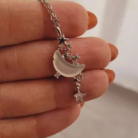 گردنبند دخترانه ماه و ستاره سنگ مات