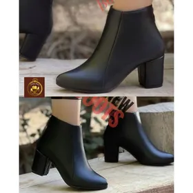 نیم بوت مجلسی پاشنه‌دار زنانه