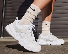 کفش های روزانه Nike W Tech Hera PC_DR9761-100