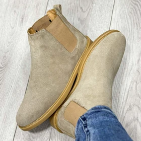 بوت مردانه مدل چلسی چرم طبیعی رنگ خاکی