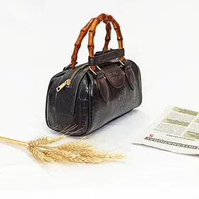 کیف زنانه صندوقی لویس