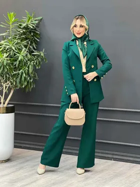 ست مانتو و شلوار دکمه طلایی