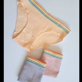 شورت زنانه کبریتی وارداتی مدل rainbow