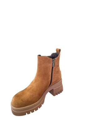 بوت و نیم بوت زنانه venus