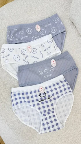 شورت استیکر