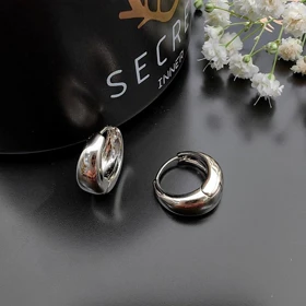 گوشواره حلقه‌ای نقره‌ای ژوپینگ کد 136