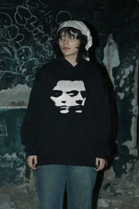 هودی مشکی اسپرت طرح چهره فواصل