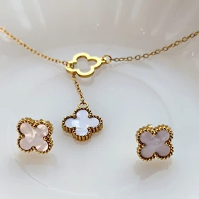 گوشواره و گردنبند ونکلیف