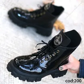 بوت زنانه ورنی