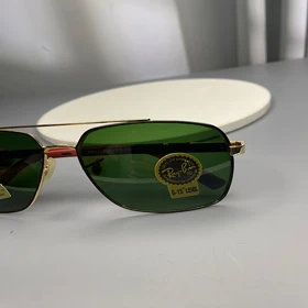 عینک آفتابی ری‌بن با فریم فلزی و لنز شیشه‌ای UV400 Ray-Ban