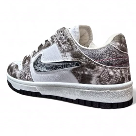 دراگون طوسی