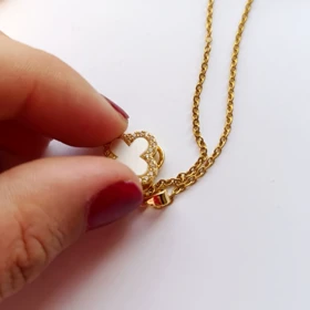 گردنبند ونکلیف متحرک