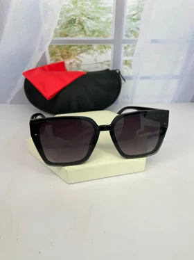 عینک آفتابی زنانه فندی 9548