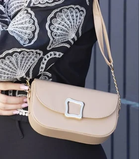 کیف دوشی زنانه سگگ مربعی دفرمه مدل YAS