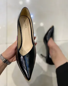 کفش پاشنه‌بلند