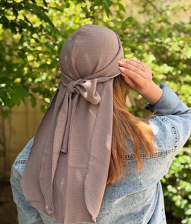 کلاه طرح‌دار ساده پارچه‌ای