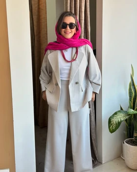 کت و شلوار سوزن دوزی طرح‌دار کشی