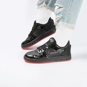 کفش و کتانی زنانه مدل NIKE AIR JORDAN 1 رنگ مشکی کد M5820