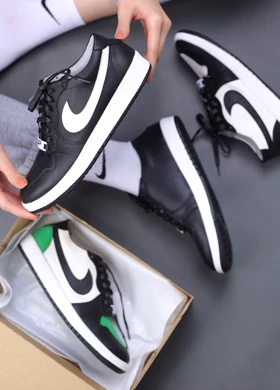 کفش اسپرت زنانه نایک