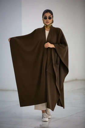 پانچ بلند آدریانا