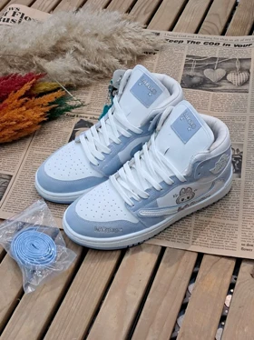 کتانی نایک ساق‌دار لبوبو