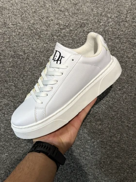 ونس DIOR