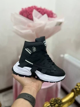 کتانی ساق‌دار