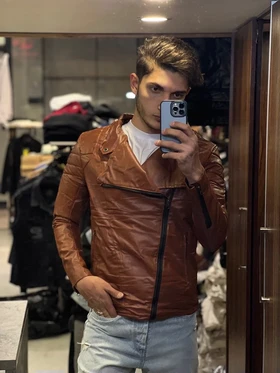 کت چرم زیپ کج رنگ عسلی قهوه ای