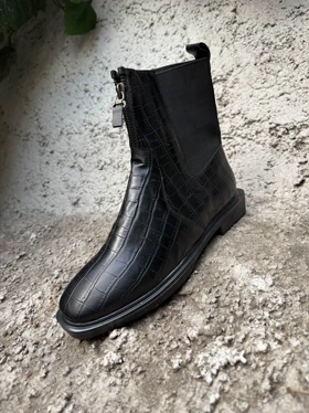 نیم بوت زنانه مدل جلوزیپ