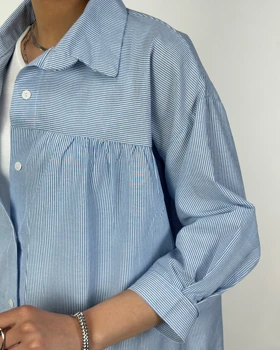 شومیز راه راه چین‌دار آبی  کد 500499