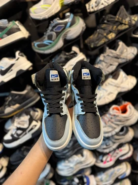 کتانی مردانه جردن ساق‌دار آبی آسمانی