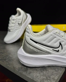 کتانی نایک رانینگ ضدآب