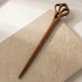 کانزاشی مو زنانه چوبی طرح گل مدل فلورا