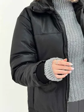 کاپشن چرم پایین گت