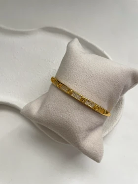 بنگل های نگین‌دار