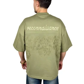 تیشرت آستین کوتاه سبز زیتونی با گلدوزی برجسته