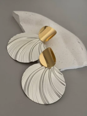 گوشواره زنانه سفید طلایی
