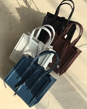 کیفدستی مربعی