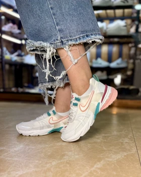 کتانی ورزشی زنانه نایکی V2K وی تو کی (ولنتینو)