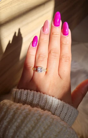 انگشتر جواهری رنگ طلایی