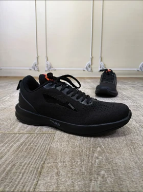 کتانی بروکس hyperion max