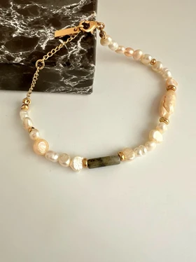 دستبند زنانه مروارید طبیعی و سنگ معدنی (Baroque Pearl & Stone) – آبکاری طلایی