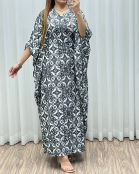 عبایی خشت بوگاتی قواره دار 7468 (مشکی)