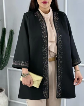 مانتو کتی حاشیه نگین‌دار