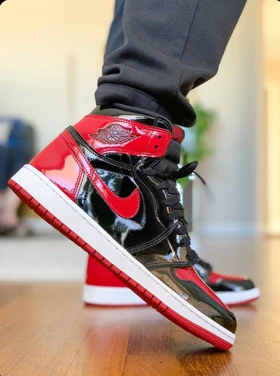 کتانی جردن وان پسرانه قرمز مشکی