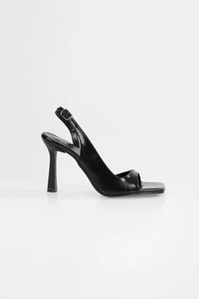 کفش پاشنه‌بلند کلاسیک زنانه shoeberry shoeberry