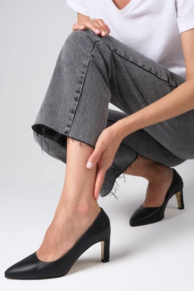 کفش پاشنه‌دار میوگوستو mio-gusto