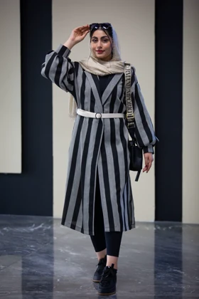 مانتو کنفی طرحدار بلند یقه E