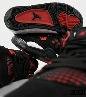 کفش کتانی مردانه مشکی قرمز Nike air jordan 4