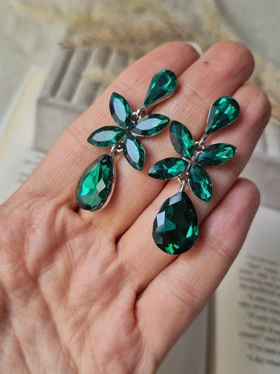 گوشواره سبز جواهری